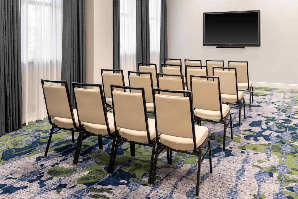 Embassy Suites by Hilton Fort Myers Estero - photo 66