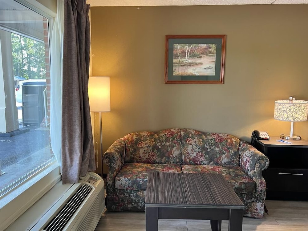 Rodeway Inn Walterboro I 95 - photo 15