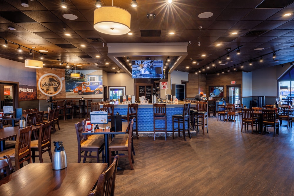 Holiday Inn Brookfield Milwaukee by IHG - photo 59