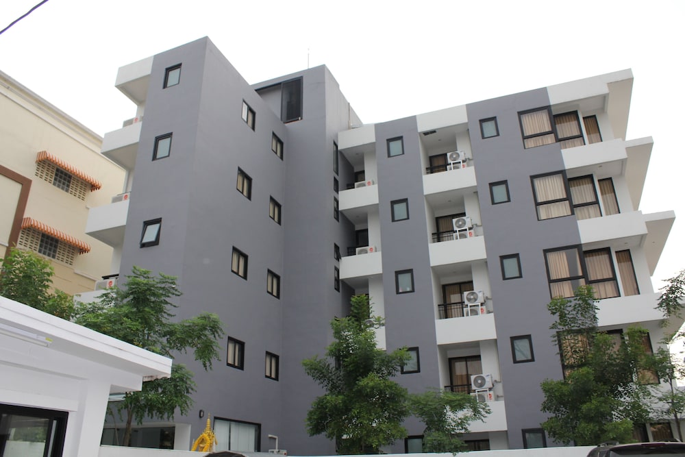 UTD Aries Hotel & Residence