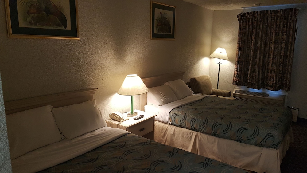 The Brooke Hotel - photo 7