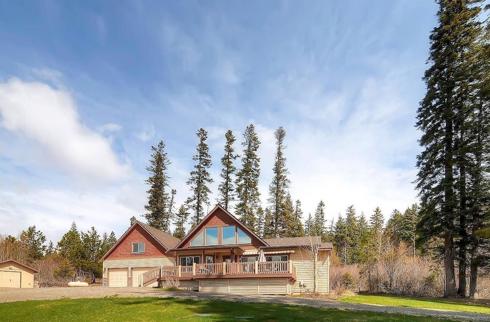 Cascade Mountain Villa — 4-Star Luxury Hotel in Cle Elum, United States