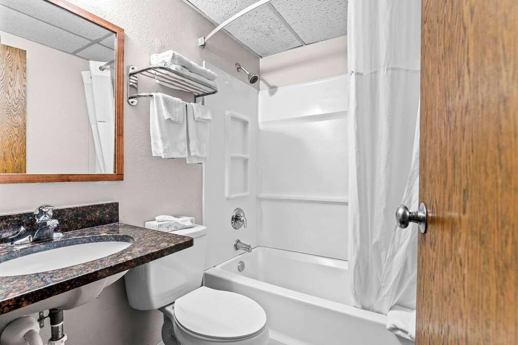 Days Inn by Wyndham Sioux Falls Empire - photo 15