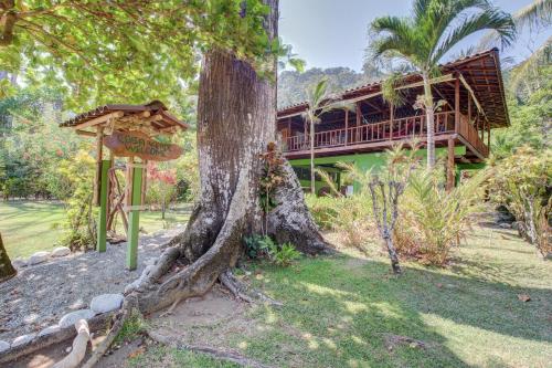 Casa Verde — 4-Star Luxury Hotel in Puntarenas, Costa Rica