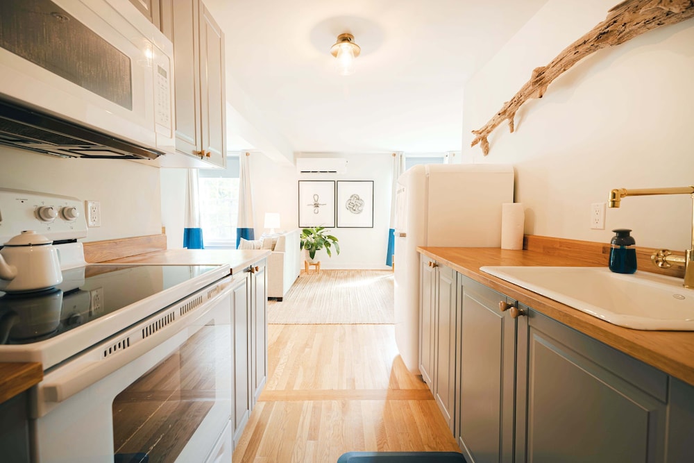 Great Island Inn: A Boutique Apartment Hotel - photo 26