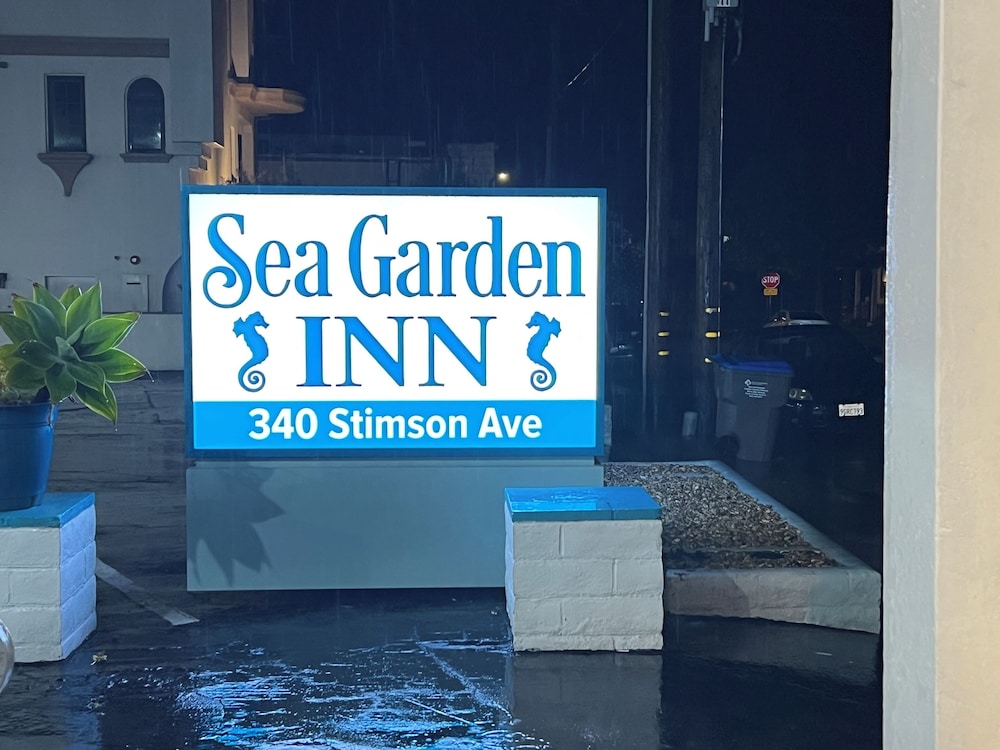 Sea Garden Inn - photo 42