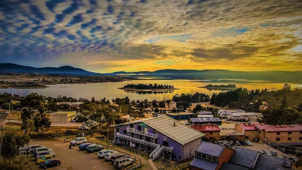 Alpine Resort Motel in Jindabyne, Australia