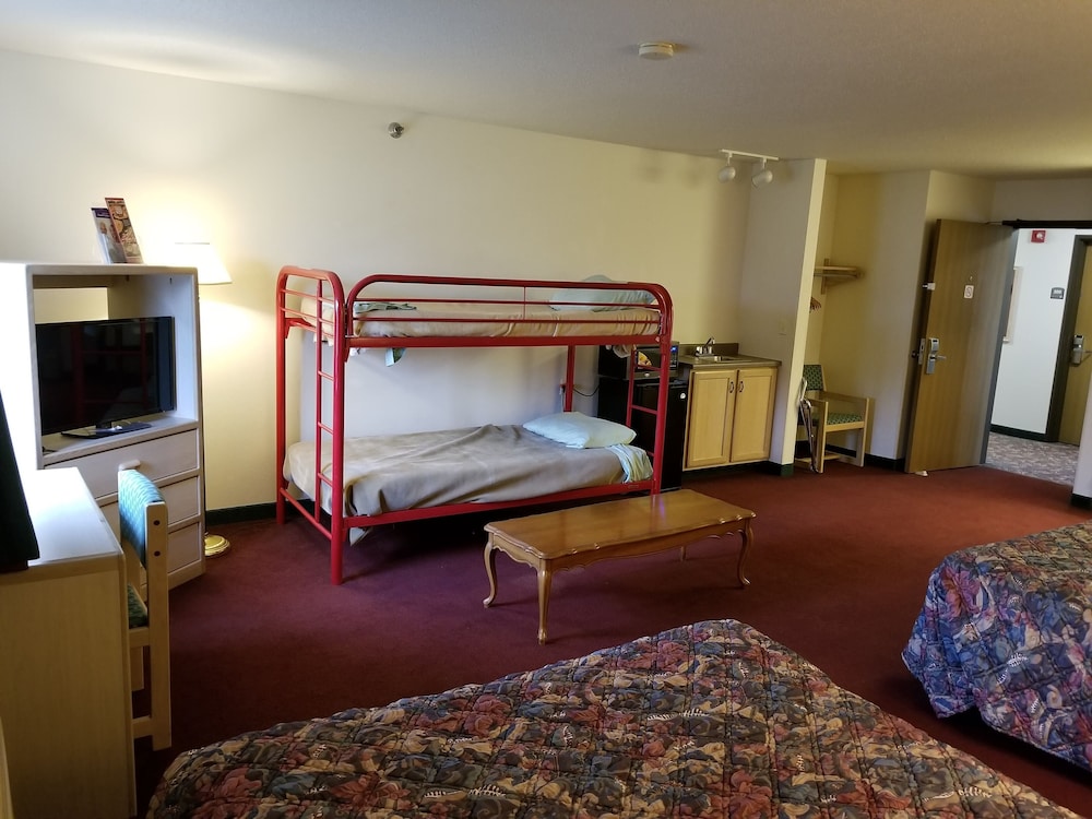 Bilmar Inn & Suites Dell Rapids Near Sioux Falls - photo 50