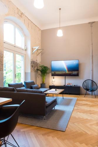 Design Loft I 130 qm I Europapark 20min I 2 Etagen I 2 Bäder I Nespresso I Parkplatz — 4-Star Luxury Hotel in Lahr, Germany