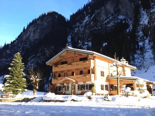 Alpenhaus Lacknerbrunn in Mayrhofen, Austria