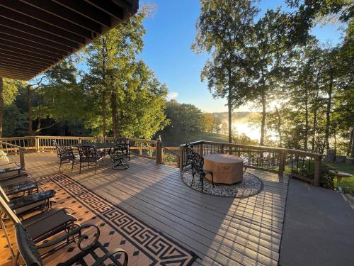 Harbor Nest - carbon neutral hotel in Lucas
