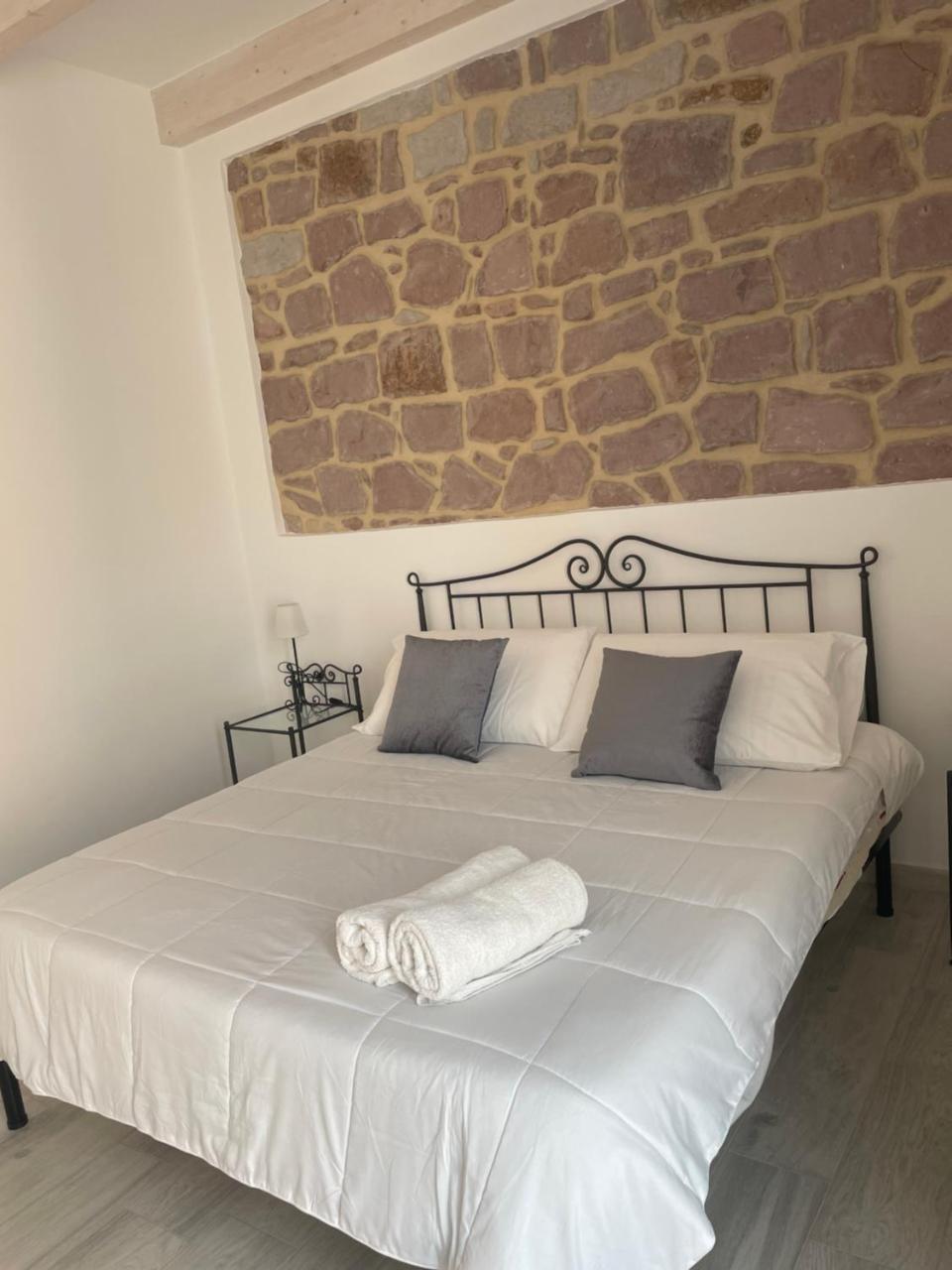Ucuppu Appartamenti Civico16 — 4-Star Luxury Hotel in Carloforte, Italy