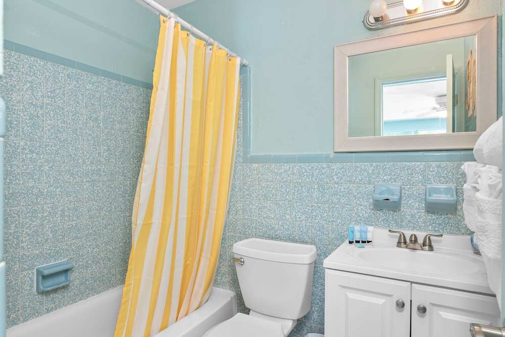 Latitude 26 Waterfront Boutique Resort Fort Myers Beach - photo 56
