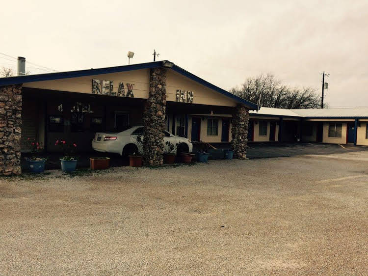 Relax Inn Goldthwaite - photo 7