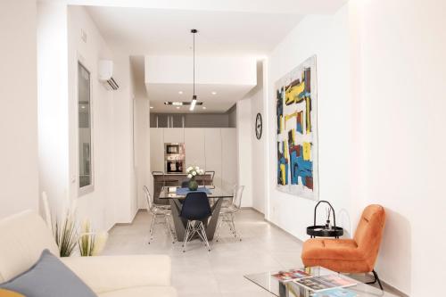 PEPOLI DELUXE Exclusive Apartment Free parking — 4-Star Luxury Hotel in Trapani, Italy