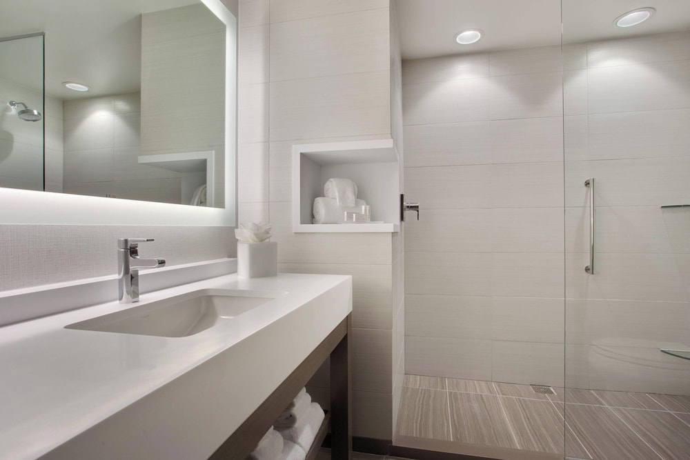 Courtyard by Marriott Orlando South Grande Lakes Area - photo 20