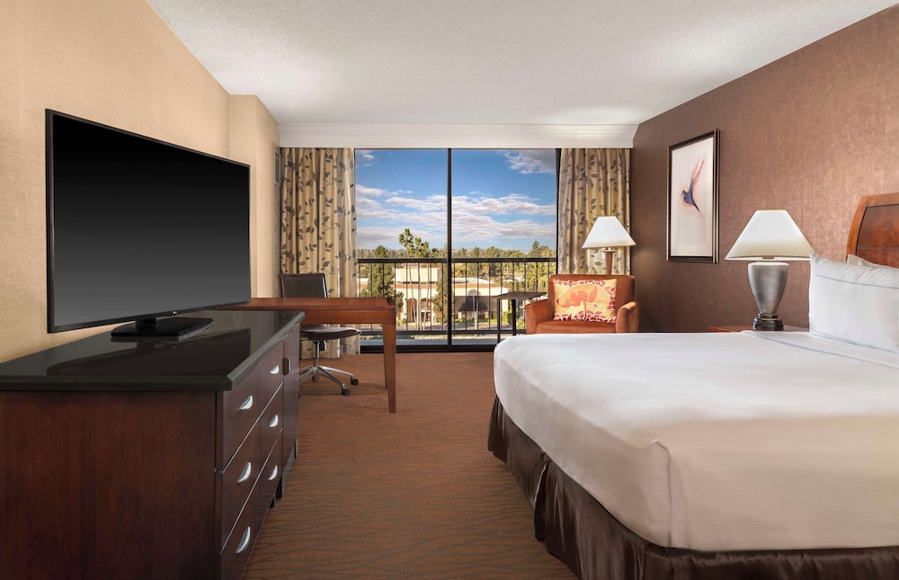 Hilton Orange County Costa Mesa - photo 18