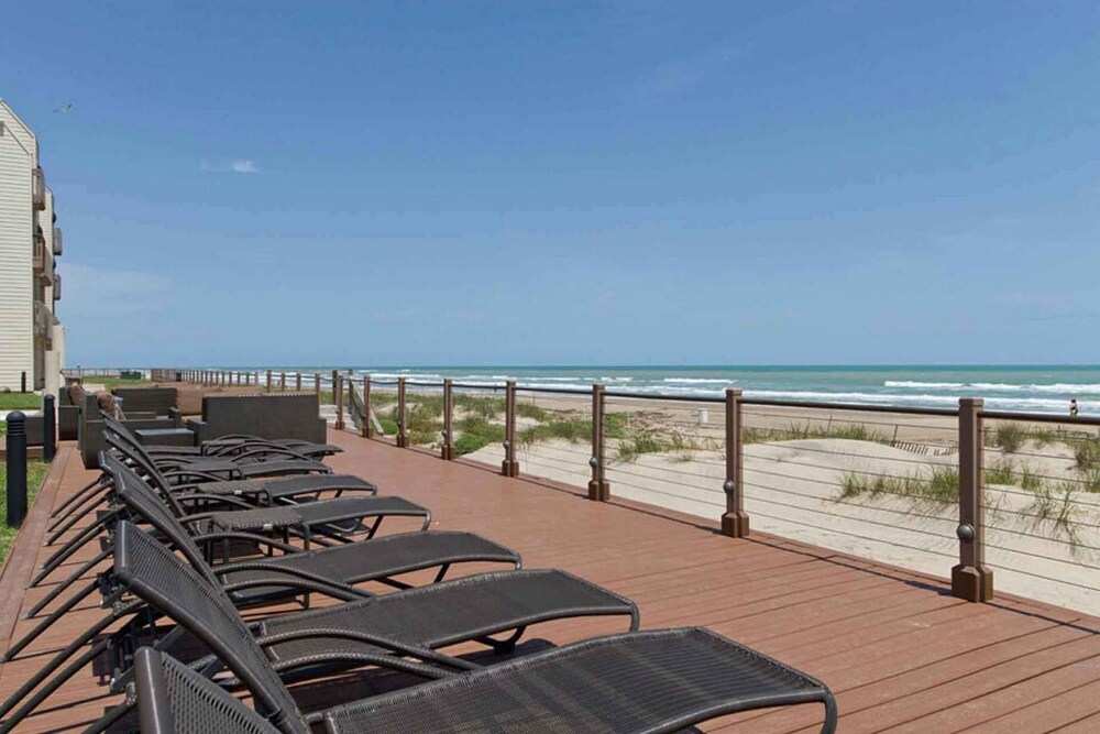 Bahia Mar Solare Tower 6th floor Oceanview Condo 3bd 3ba w Pools - photo 64