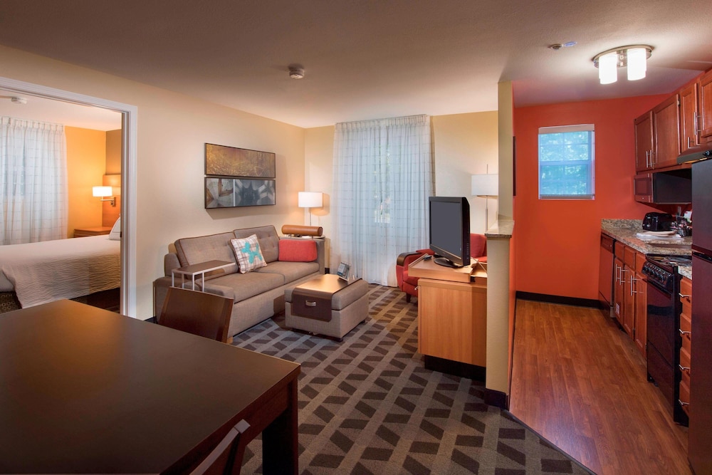 TownePlace Suites by Marriott Atlanta Alpharetta - photo 4
