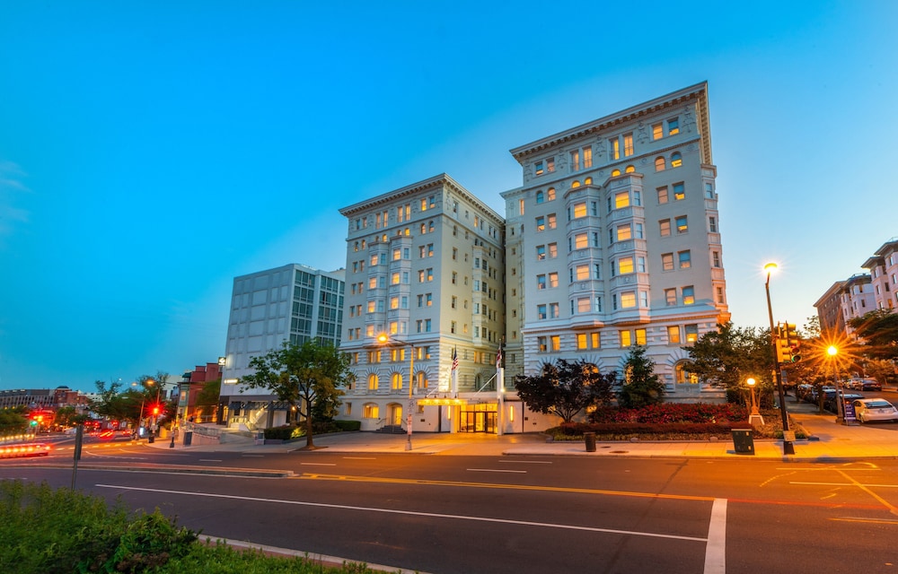 The Churchill Hotel near Embassy Row - photo 2