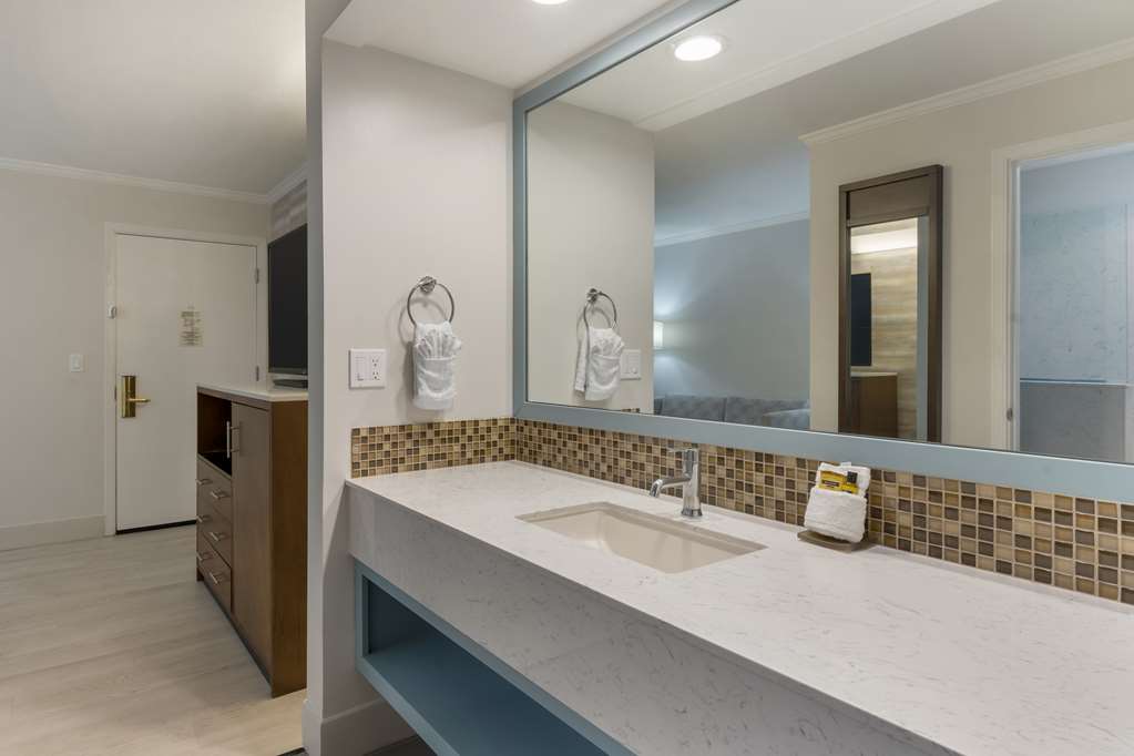 Best Western Plus All Suites Inn - photo 38