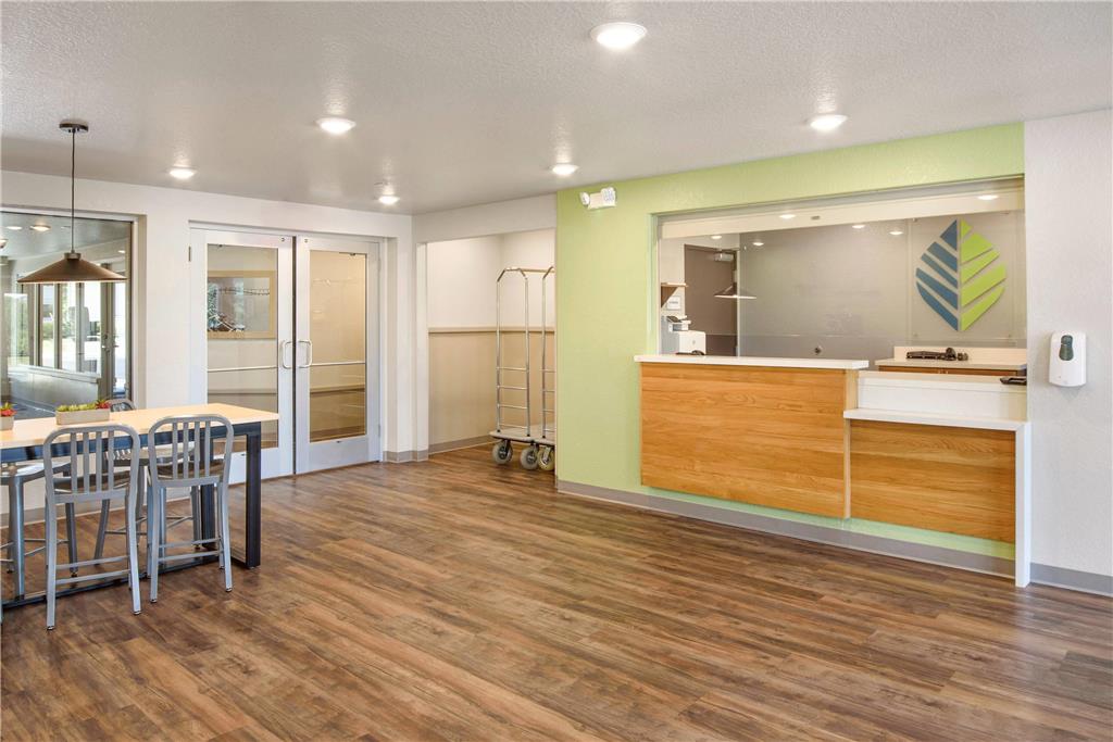 WoodSpring Suites Orlando I 4 & Convention Center - photo 9
