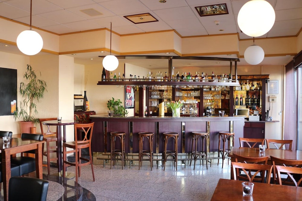 Hotel Zur Rebe in Hochheim Am Main, Germany