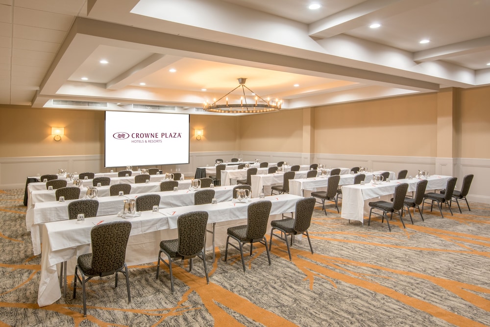 Crowne Plaza Resort Asheville by IHG - photo 55