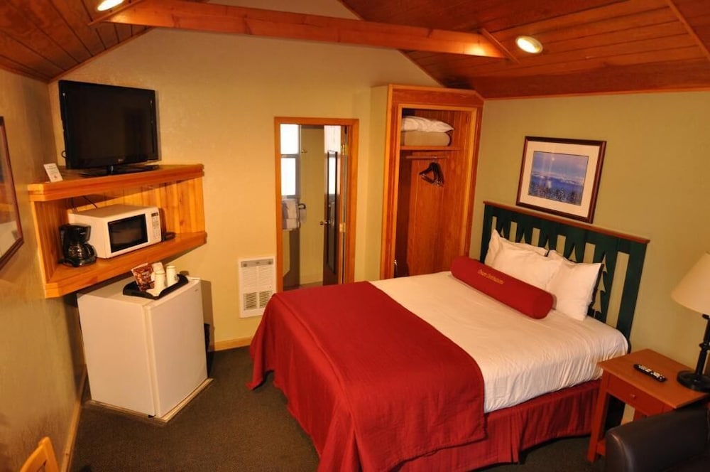 Zephyr Cove Resort - photo 9