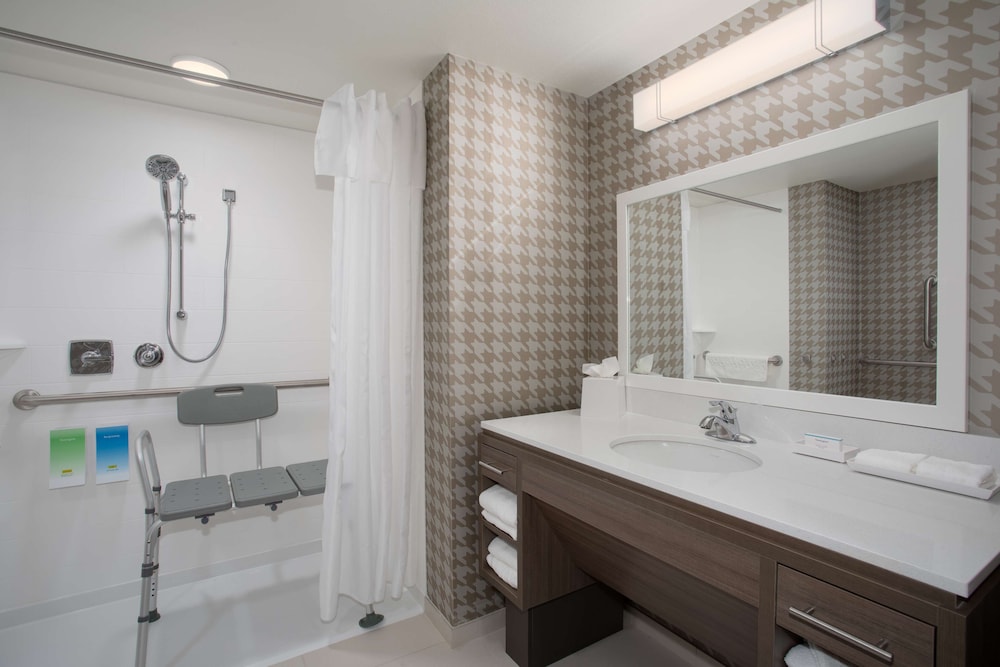 Home2 Suites by Hilton Omaha UN Medical Ctr Area - photo 50