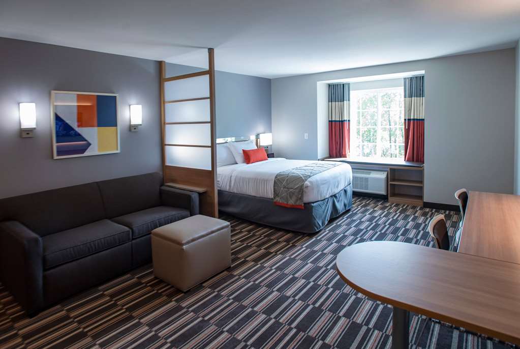Microtel Inn & Suites by Wyndham Amsterdam - photo 22