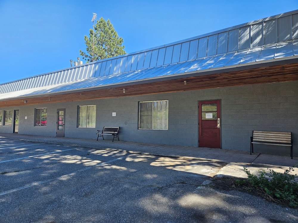 The Black Forest Lodge - featured photo