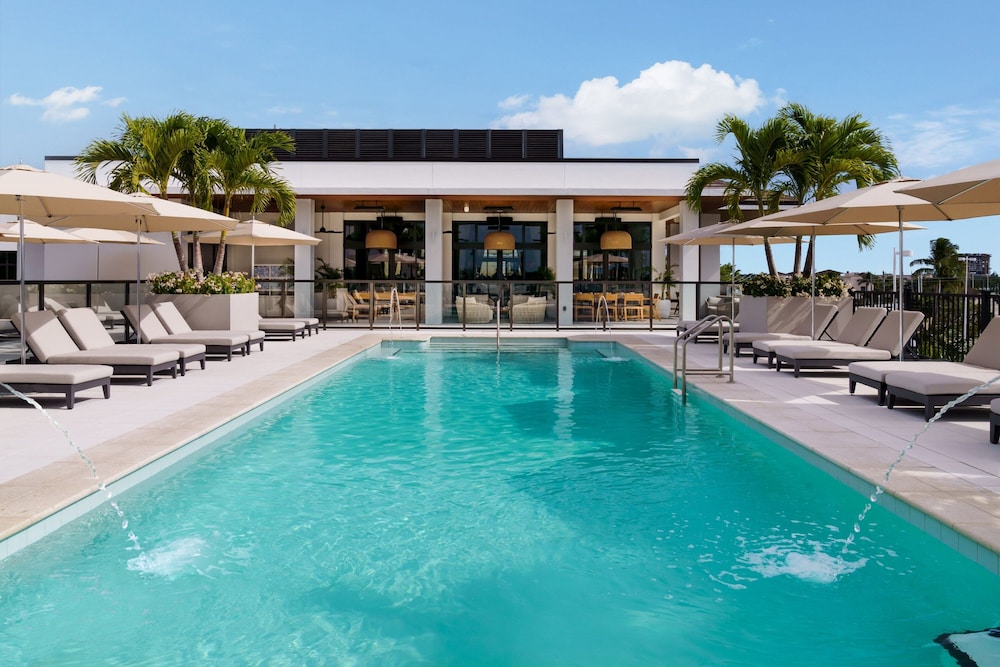 AC Hotel by Marriott Naples 5th Avenue - photo 33