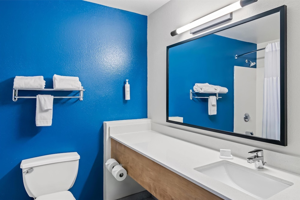 Spark by Hilton Merrillville - photo 20
