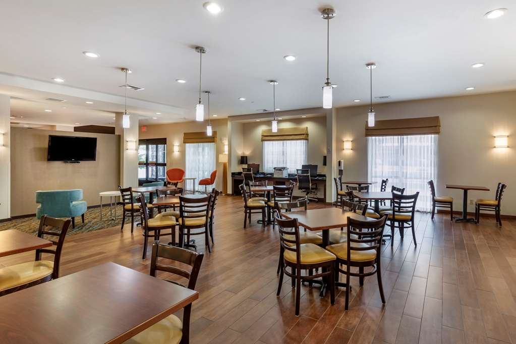 Sleep Inn & Suites Miles City I 94 - photo 30