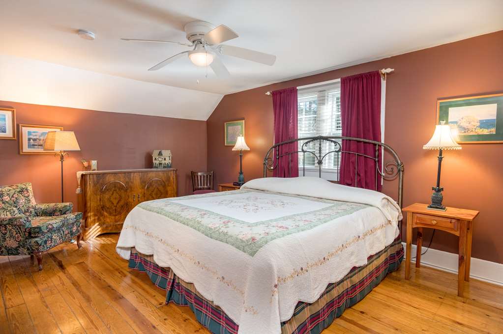 Highland Lake Inn & Resort - photo 17