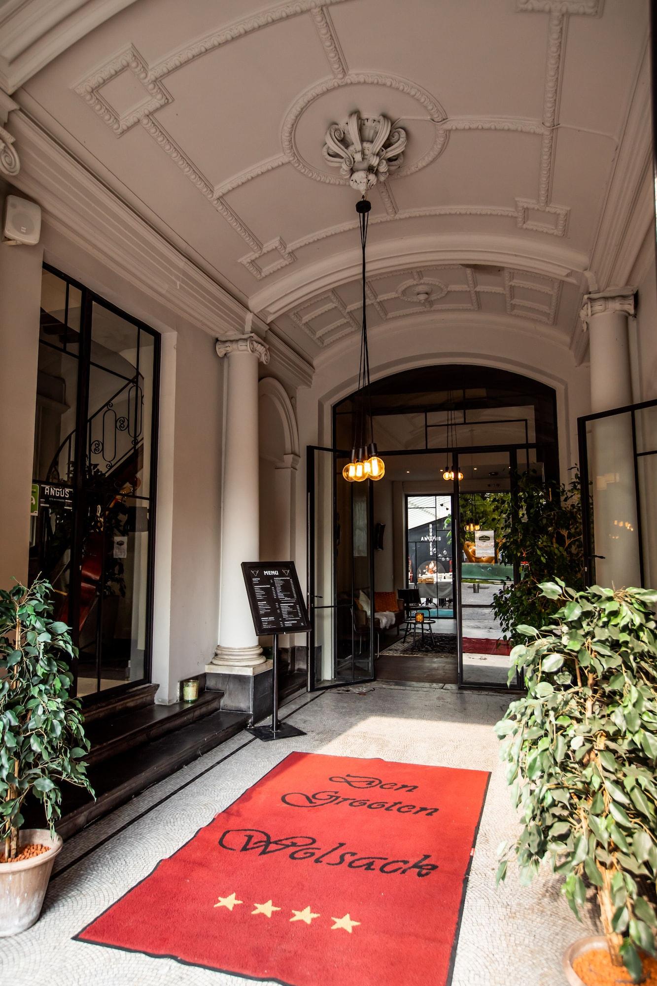 Hotel Den Grooten Wolsack in Mechelen, Belgium