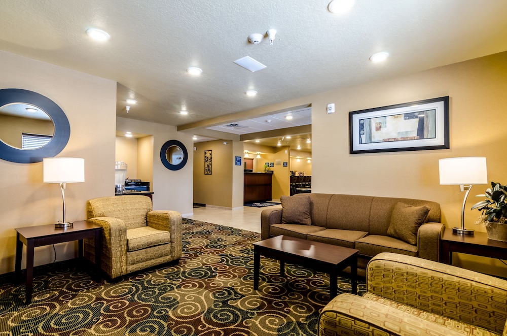 Cobblestone Inn & Suites Cambridge - photo 4