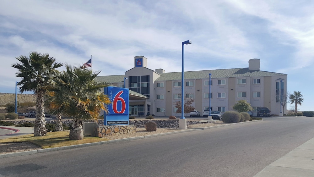 Studio 6 Las Cruces NM Telshor - featured photo