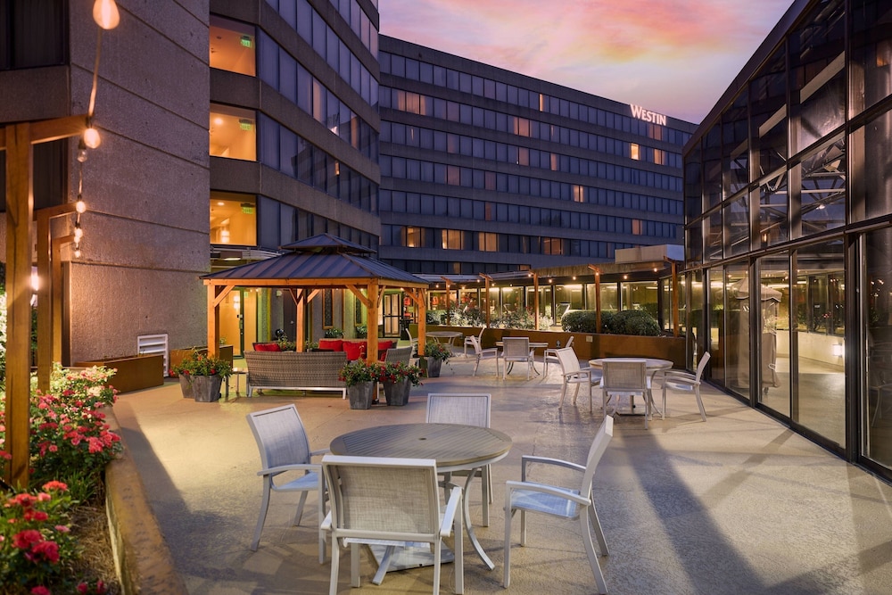 The Westin Atlanta Airport - photo 26