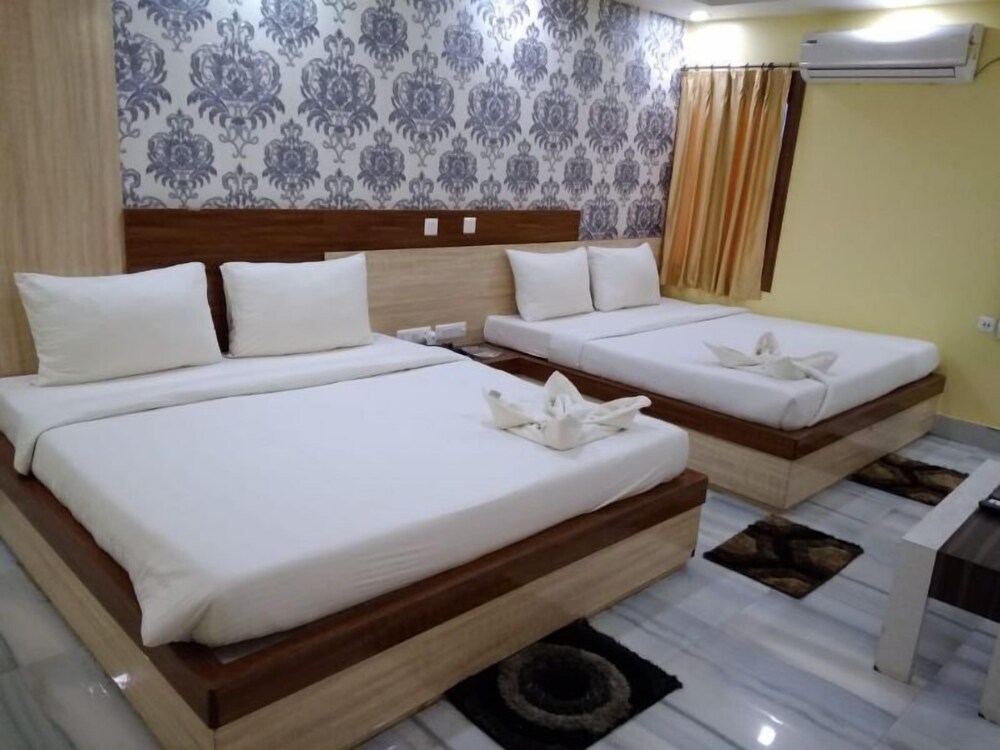Hotel Muskan Palace — hotel in Pakur