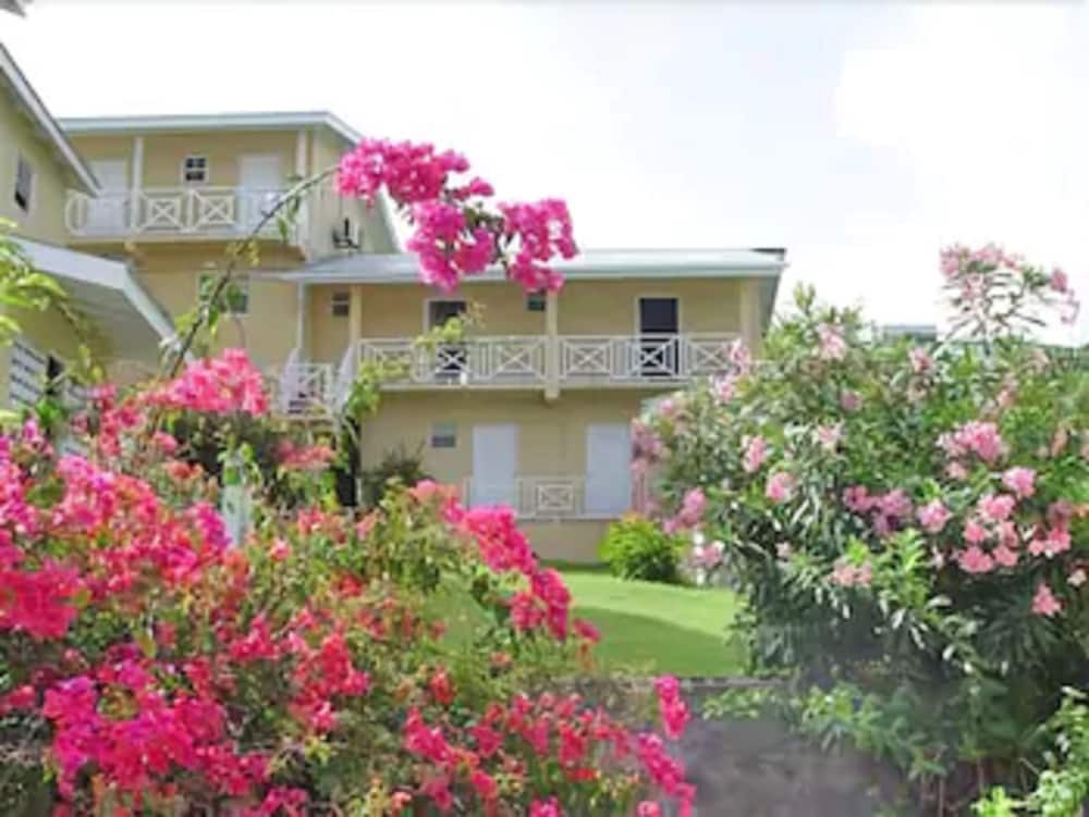 Wave Crest Suites in Saint George's, Grenada