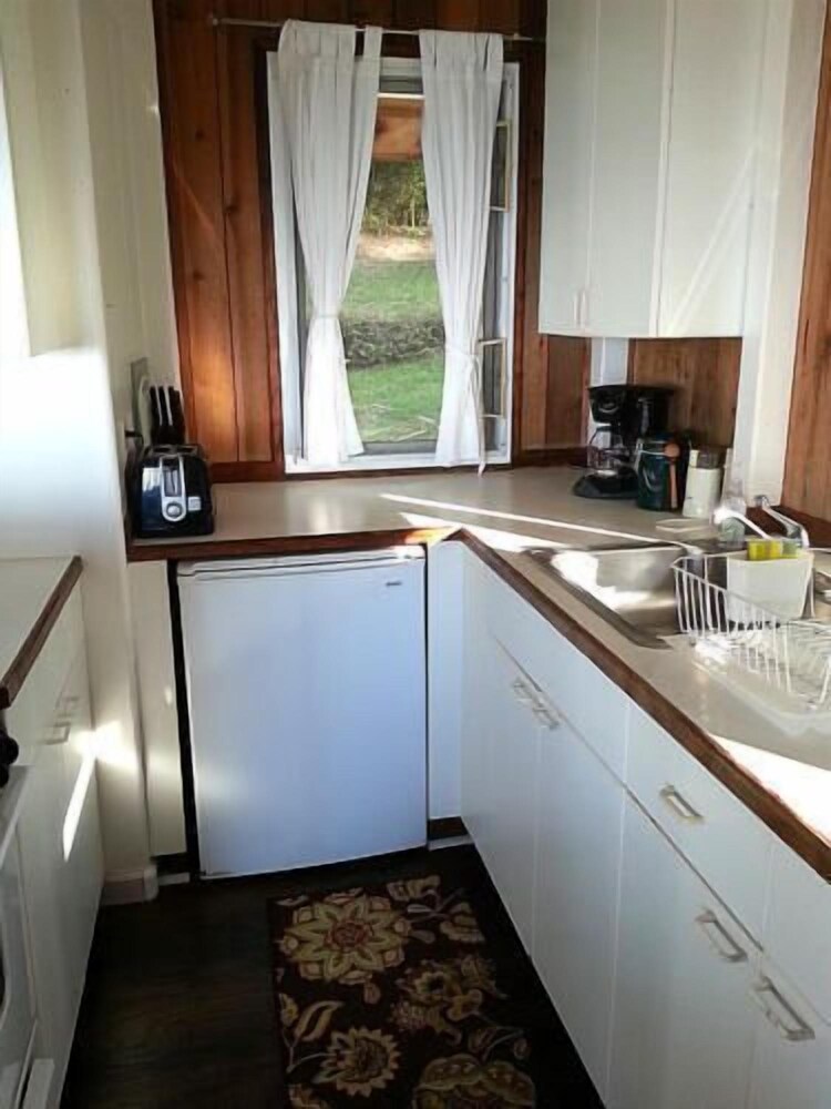 Hale Kukui Orchard & Cottages - photo 13