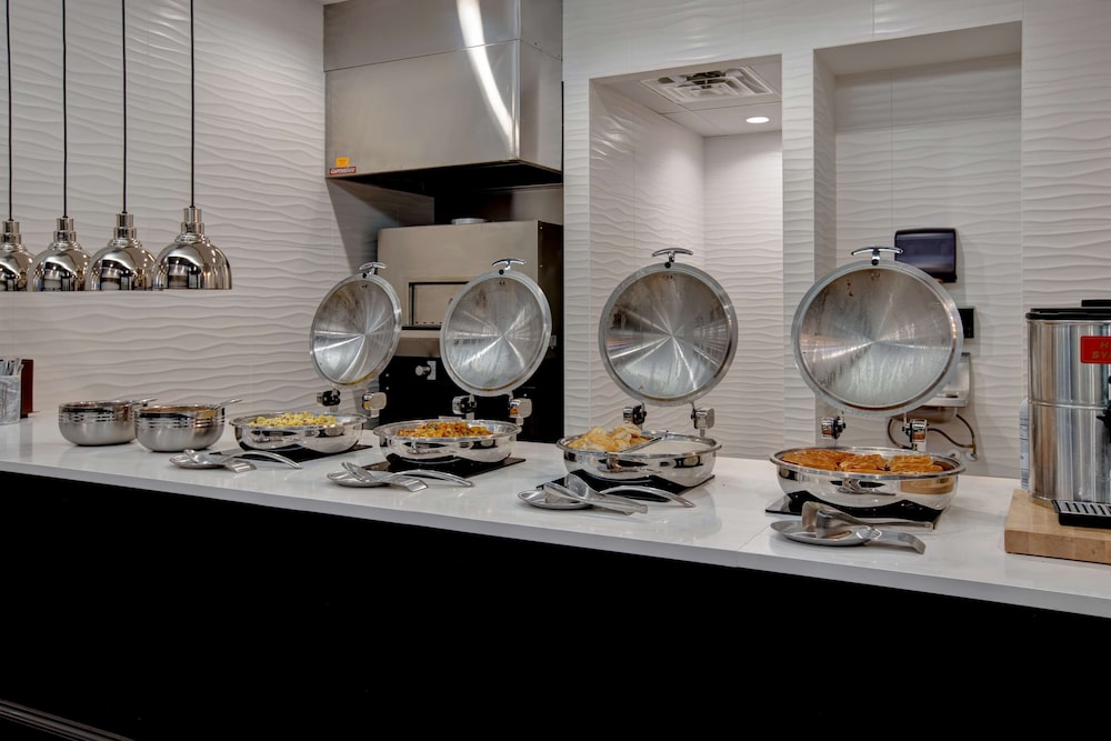 Embassy Suites by Hilton Oklahoma City Northwest - photo 63