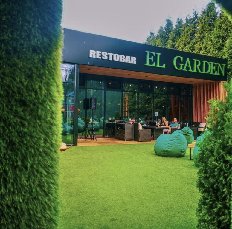Green Garden Hotel — hotel in Kol'chugino