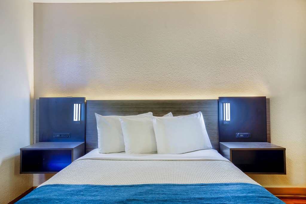 Motel 6 Duluth MN - photo 10