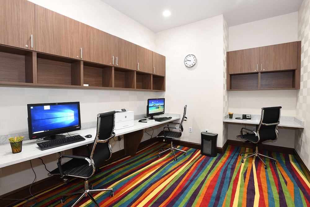 Hilton Garden Inn Jacksonville - photo 22