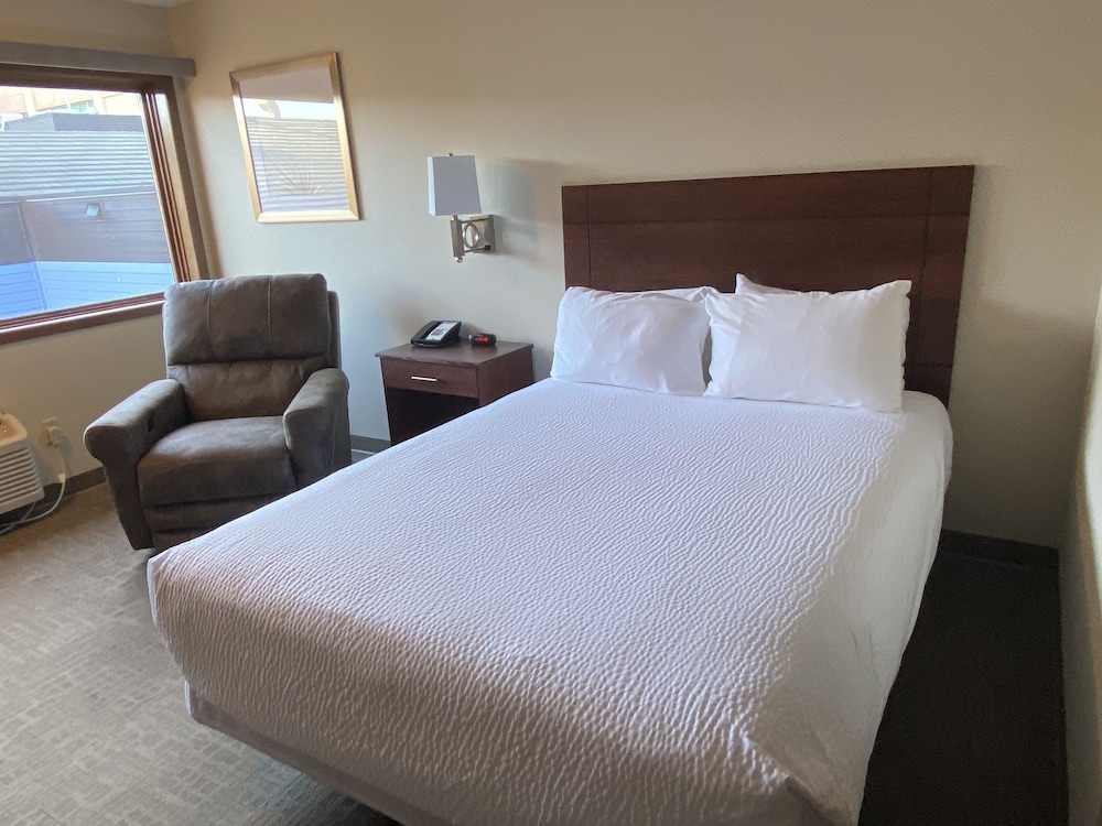 The Center Inn - photo 9
