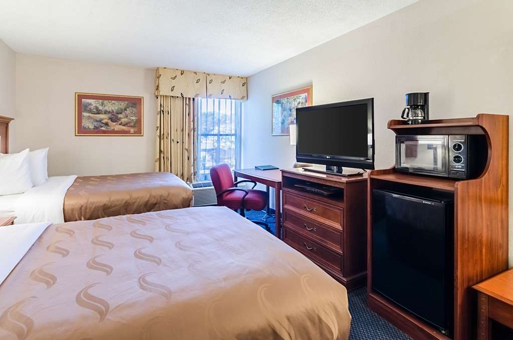 Quality Inn Lynchburg near University - photo 9