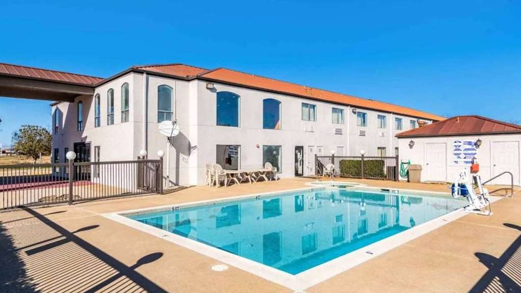 Motel 6 Ennis TX - photo 2